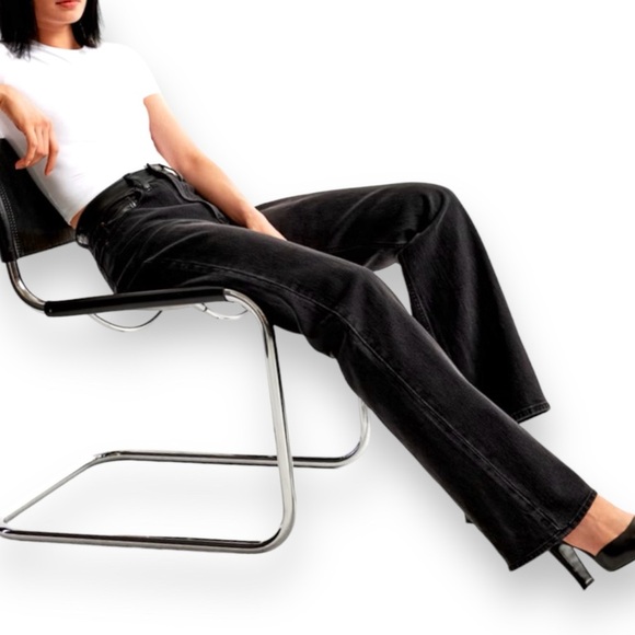 Abercrombie & Fitch Curve Love 90’s Relaxed Jean High Rise 18 Short Black - Picture 3 of 10